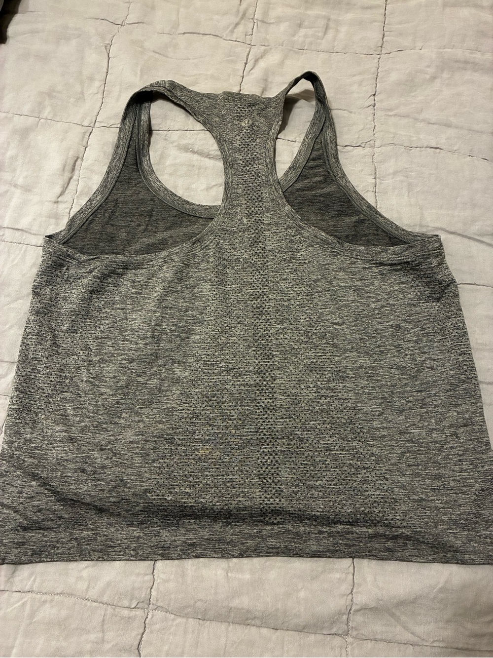 Lululemon Swiftly 2.0 tank